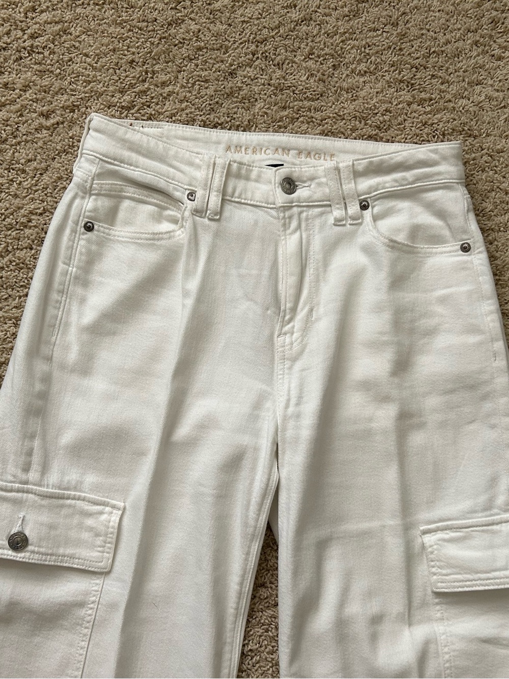 American Eagle Super High-Rise Baggy Wide Leg - Picture 4 of 9